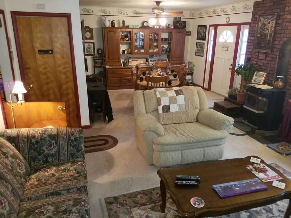 Kountry Living Bed And Breakfast Oneonta Exterior foto